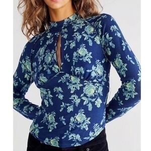 Free‎ People Floral Print Keyhole Mock Neck Long Sleeve Top